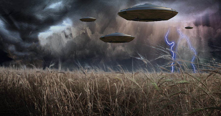 How to Survive An Alien Invasion According to Hollywood