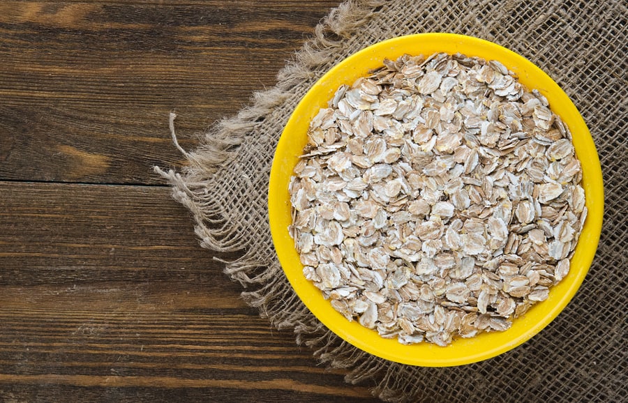10 Surprising Reasons Why You Should Stockpile Oatmeal