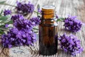Amazingly Easy Ways to Make Your Own Essential Oils
